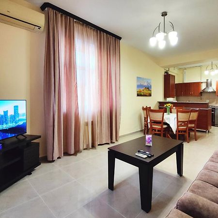 יירבאן 3 Bedroom Apartment In Homey Residence מראה חיצוני תמונה